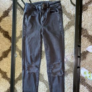 American eagle soft jegging rips in knees